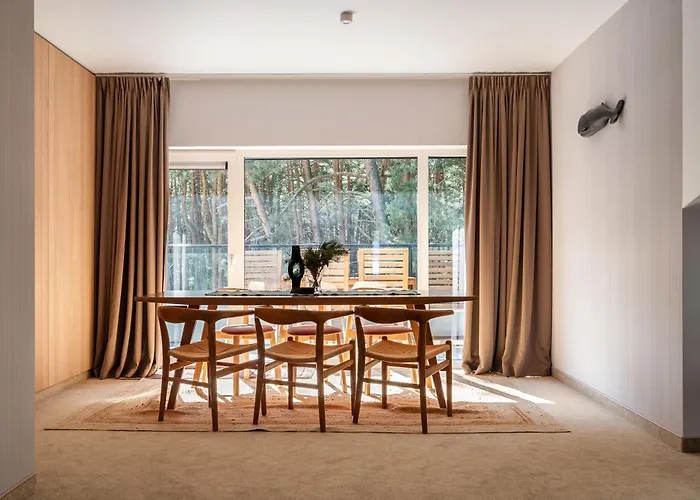 Forest & Waves - Luxury Seaside Retreat With Pool, 90m To The & Pro Workstations Apartamento