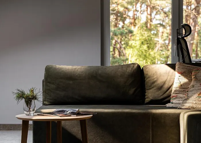 Apartamento Forest & Waves - Luxury Seaside Retreat With Pool, 90m To The & Pro Workstations *