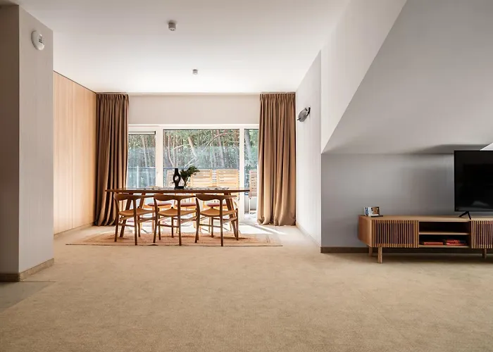 Apartamento Forest & Waves - Luxury Seaside Retreat With Pool, 90m To The & Pro Workstations *